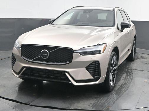 2026 Volvo XC60 Plug-In Hybrid T8 Plus