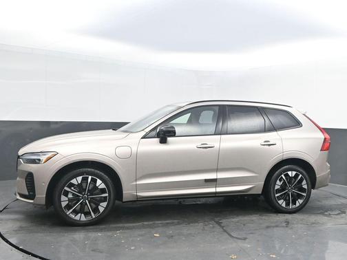 2026 Volvo XC60 Plug-In Hybrid T8 Plus