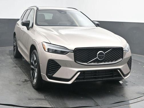 2026 Volvo XC60 Plug-In Hybrid T8 Plus
