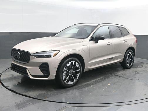 2026 Volvo XC60 Plug-In Hybrid T8 Plus