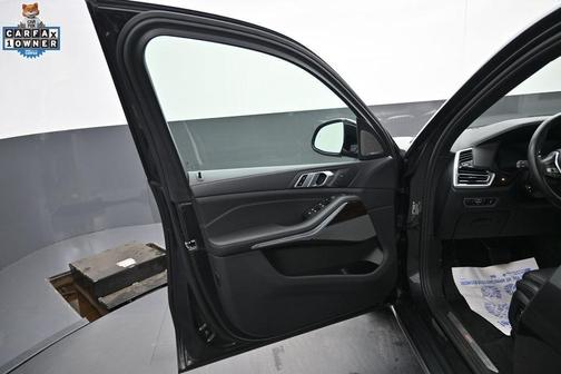 Dark Graphite Metallic 2021 BMW X5 xDrive40i