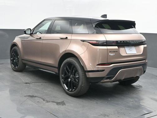 2026 Land Rover Range Rover Evoque Dynamic SE