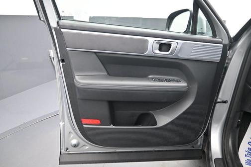 Shimmering Silver Pearl 2025 Hyundai SANTA FE SEL