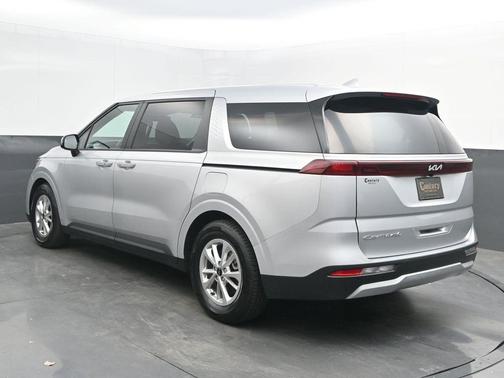 2022 Kia Carnival LXS