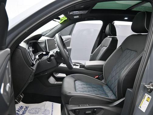 2025 Volkswagen Atlas Cross Sport 2.0T SEL Premium R-Line