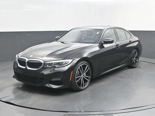 Black Sapphire Metallic 2020 BMW 330 i