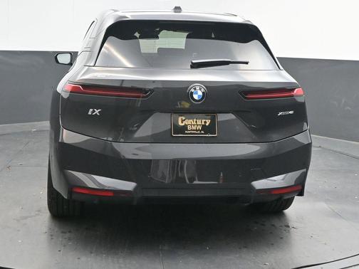 2026 BMW iX xDrive45