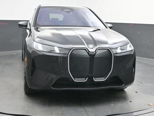 2026 BMW iX xDrive45