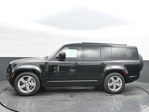 2025 Land Rover Defender P400 X-Dynamic SE