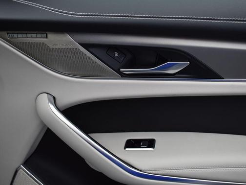 Fuji White 2025 Jaguar F-PACE P250 R-Dynamic S