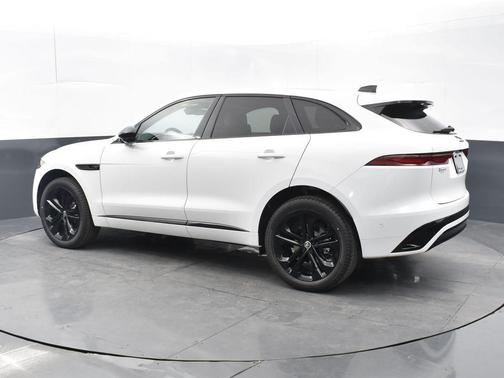 Fuji White 2025 Jaguar F-PACE P250 R-Dynamic S