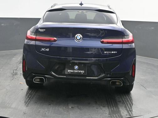2023 BMW X4 xDrive30i