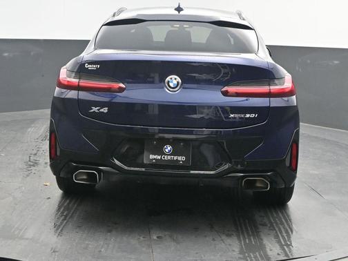 2023 BMW X4 xDrive30i
