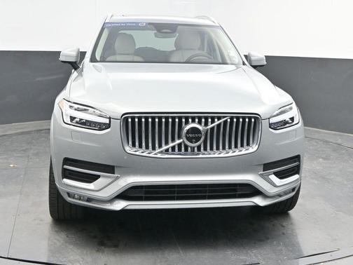 2024 Volvo XC90 B6 Plus Bright Theme 7-Seater