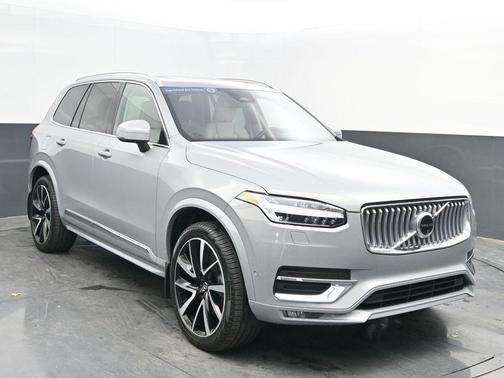 2024 Volvo XC90 B6 Plus Bright Theme 7-Seater