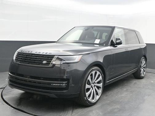 2025 Land Rover Range Rover P400 SE 7 Seat
