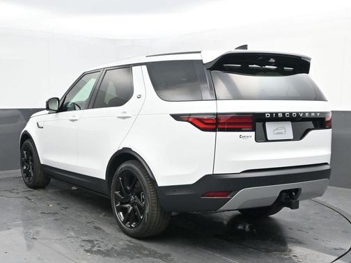 2025 Land Rover Discovery P300 S
