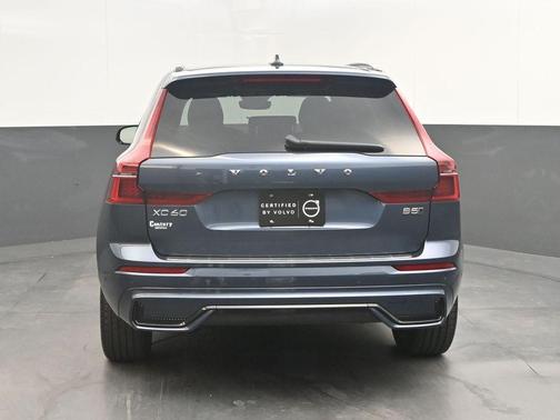 Denim Blue Metallic 2026 Volvo XC60 B5 Plus