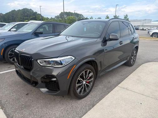 Dravit Gray Metallic 2023 BMW X5 M50i