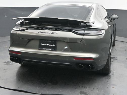 2023 Porsche Panamera GTS