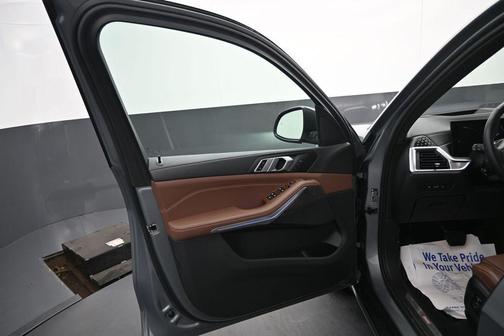 Skyscraper Gray Metallic 2024 BMW X5 xDrive40i