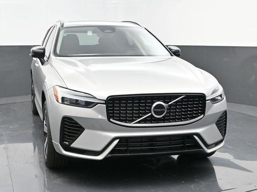 2025 Volvo XC60 Plug-In Hybrid T8 AWD Core