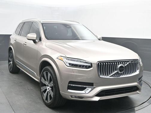2024 Volvo XC90 B5 Plus Bright Theme