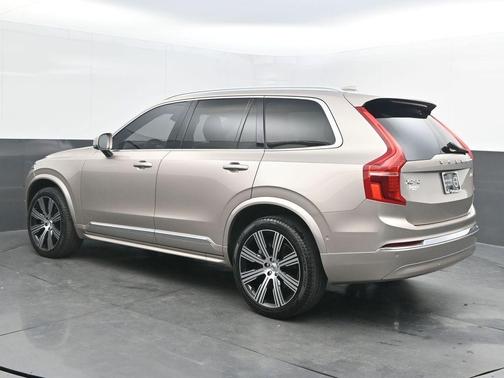 2024 Volvo XC90 B5 Plus Bright Theme