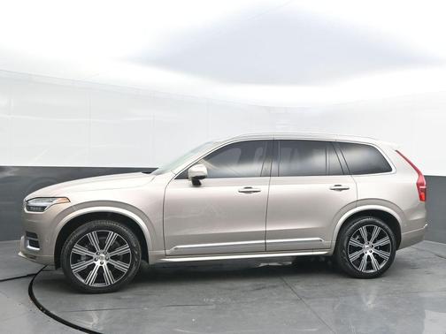 2024 Volvo XC90 B5 Plus Bright Theme