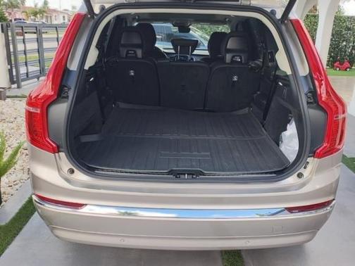 2024 Volvo XC90 B5 Plus Bright Theme