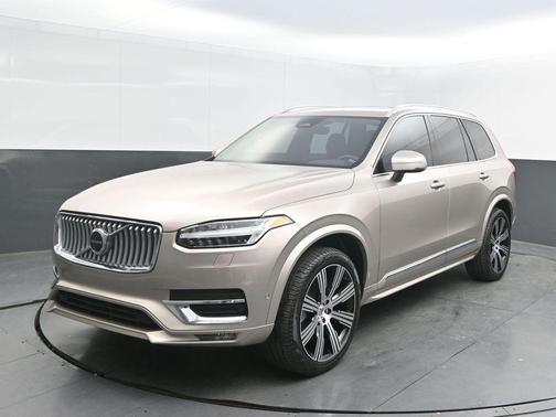 2024 Volvo XC90 B5 Plus Bright Theme