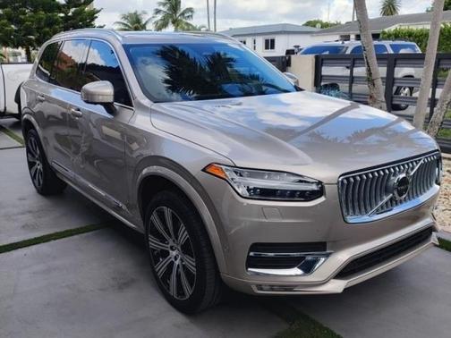 2024 Volvo XC90 B5 Plus Bright Theme
