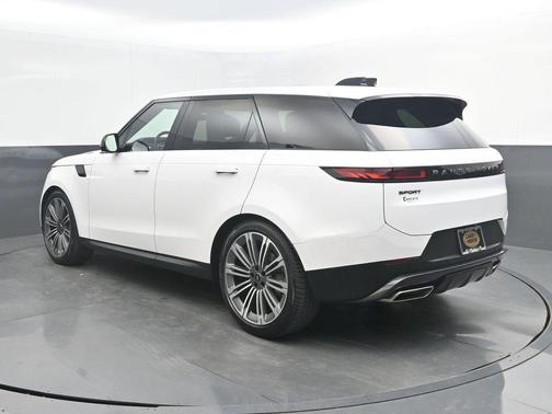 Ostuni Pearl White 2024 Land Rover Range Rover Sport SE