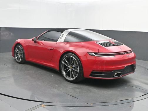 2022 Porsche 911 Targa 4