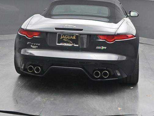 2017 Jaguar F-TYPE R