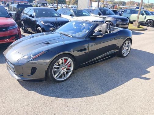 2017 Jaguar F-TYPE R