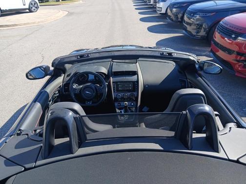 2017 Jaguar F-TYPE R