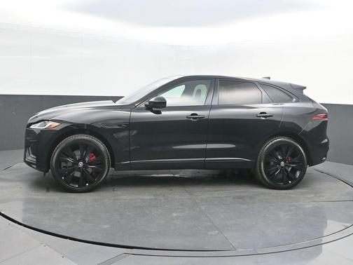 Santorini Black 2025 Jaguar F-PACE P400 R-Dynamic S