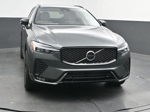 2026 Volvo XC60 B5 Core