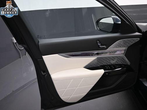 Carbon Black Metallic 2023 BMW 760 760i xDrive