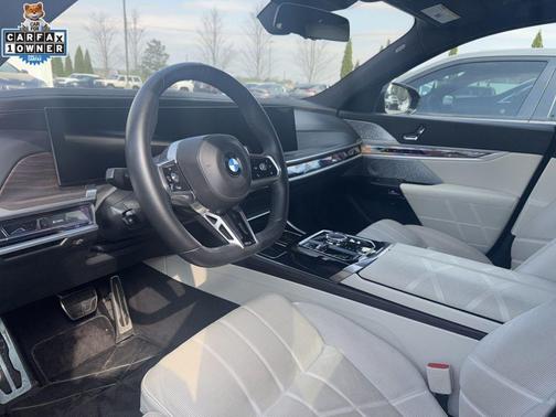 Carbon Black Metallic 2023 BMW 760 760i xDrive