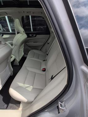 Silver 2024 Volvo XC60 B5 Plus Dark Theme