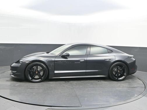 2020 Porsche Taycan Turbo