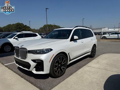 Mineral White Metallic 2022 BMW X7 xDrive40i