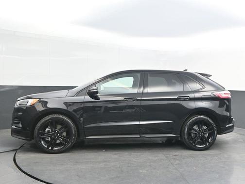2021 Ford Edge ST