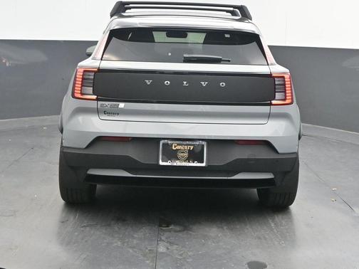 2026 Volvo EX30 TWIN MOTOR CROSS COUNTRY ULTRA