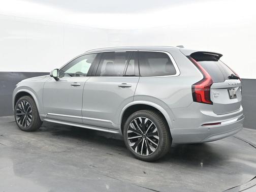 2026 Volvo XC90 B6 Ultra 7-Seater