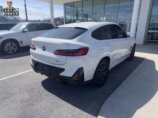 2023 BMW X4 xDrive30i