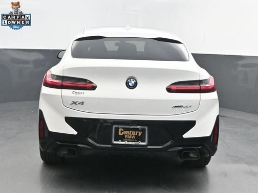 2023 BMW X4 xDrive30i