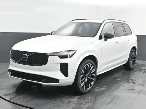 2026 Volvo XC90 B6 Ultra Dark Theme 7-Seater